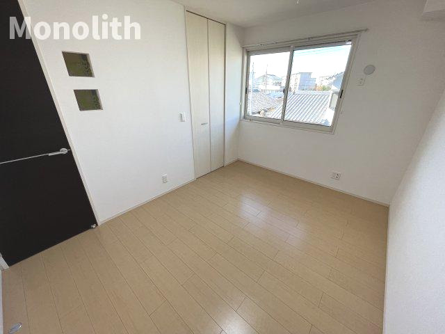 ミモザ・コートの洋室