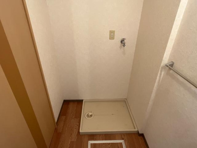 【その他】 | ハピネス・Ⅰ | 洗濯機置場