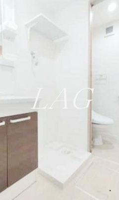 【設備】 | フォルトゥーナ鴨居 | 室内洗濯機置き場です。