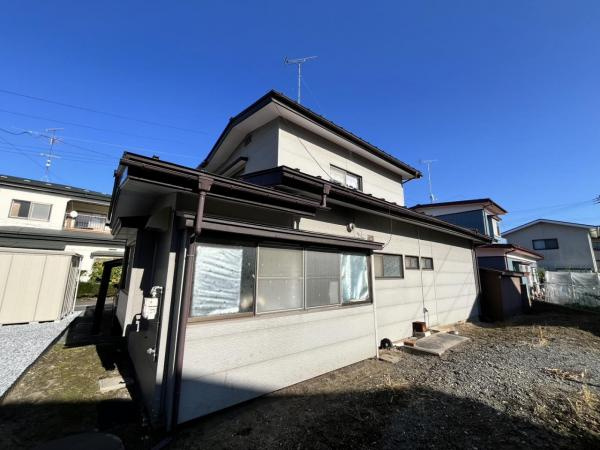 八戸市大字市川町字尻引前山の外観|【リフォーム中】北西側外観写真です。屋根外壁塗装を行います。