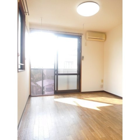 グレイスコートの居間・リビング