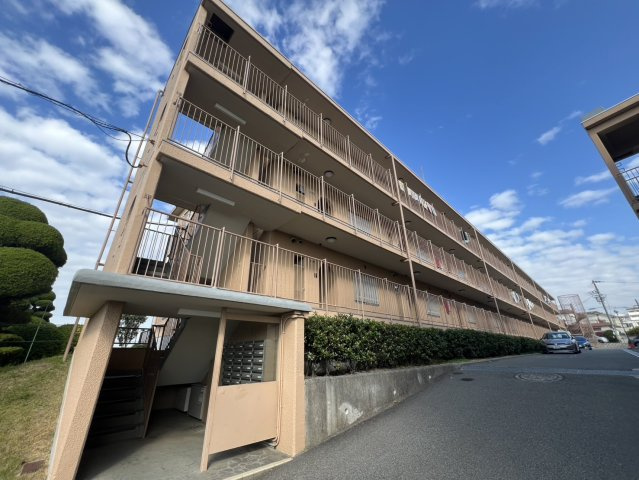 ハイツ東朝霧1号棟の外観パース