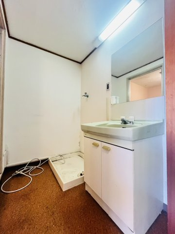 ハイツ東朝霧1号棟の洗面所