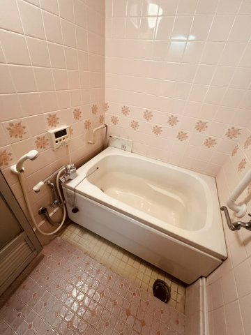 ハイツ東朝霧1号棟の浴室