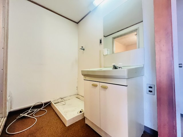 ハイツ東朝霧1号棟の洗面所