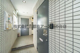 【エントランス】 | イクセルシャーＴ | イクセルシャーＴ