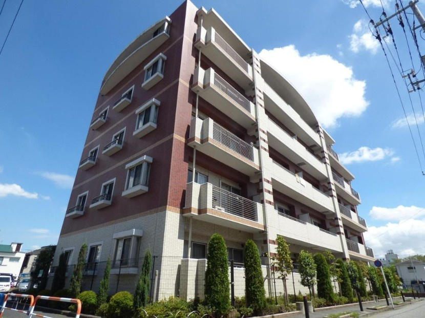 ルネ　シェスタ