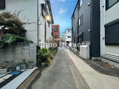 【前面道路含む現地写真】 | 江戸川区東小岩5丁目新築分譲住宅 | 全面道路