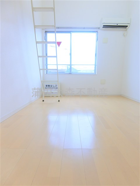 フォルティッシモアート西六郷の居間・リビング