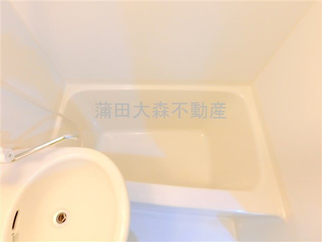 フォルティッシモアート西六郷の浴室