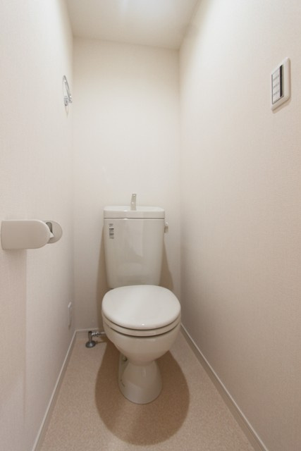 フォルティッシモアート西六郷のトイレ