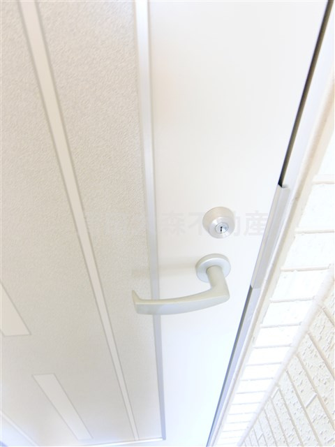 フォルティッシモアート西六郷の玄関