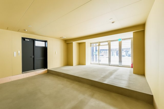 コンフォリア・リヴ北久宝寺Q（店舗・事務所）の内装