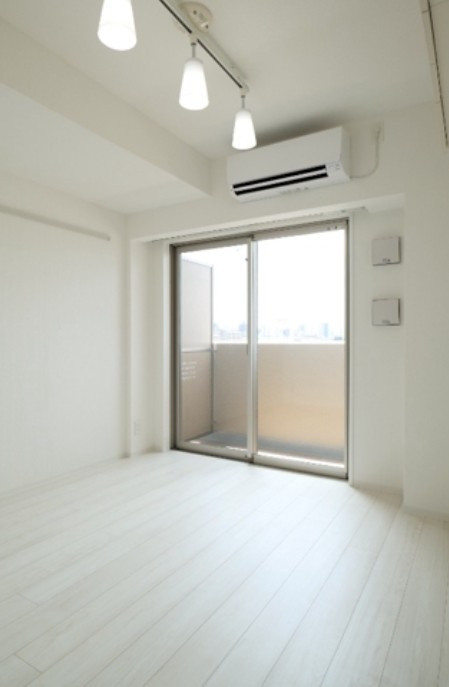 ブライズ中野南台の居間・リビング