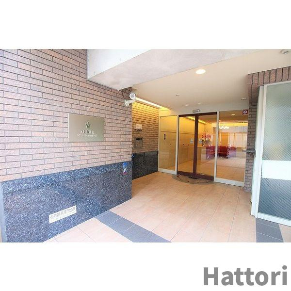 M.hills西本町のエントランス