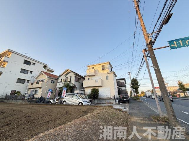 藤沢市石川１丁目３２－３０戸建ての前面道路含む現地写真|前面道路含む現地写真です