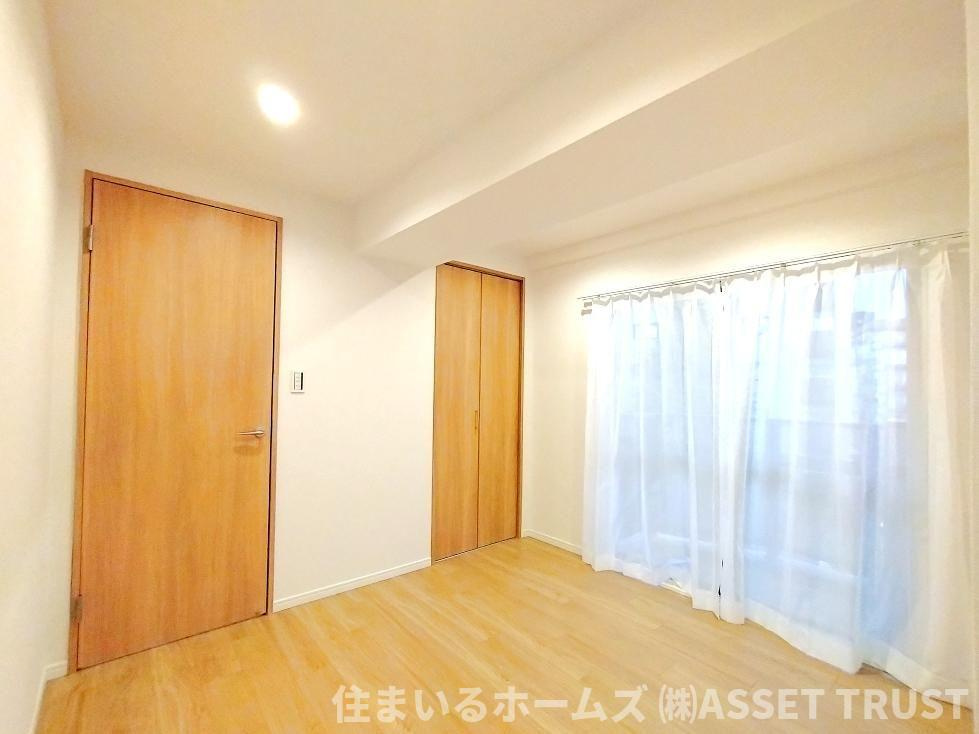 シャーレ―原宿の洋室|各居室に窓があり、採光も良好です♪