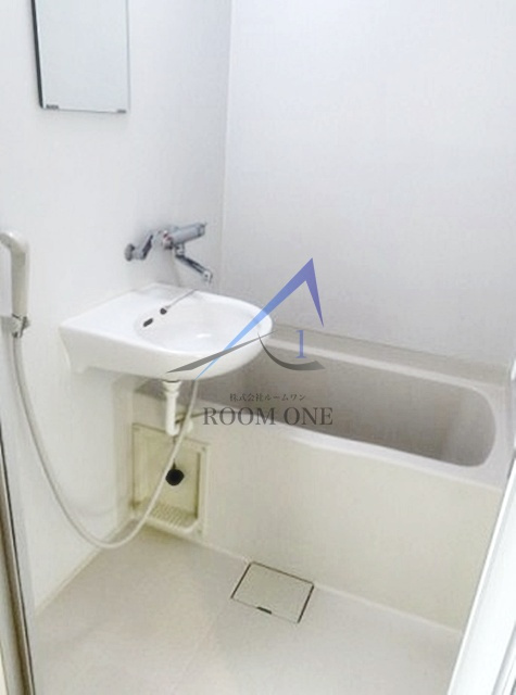 新宿ナショナルコートの浴室|お風呂です。