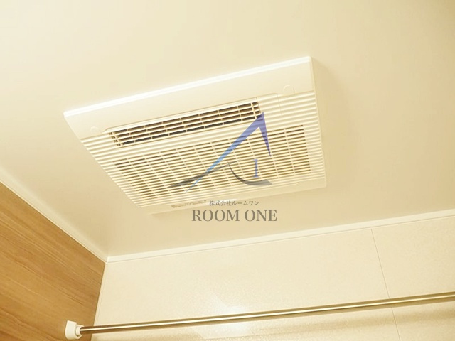 ルーブル武蔵中原参番館の設備|浴室乾燥機です。