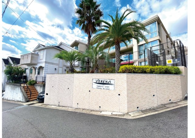 屏風浦駅徒歩10分　築浅マンション　ベレーナシティ　４階