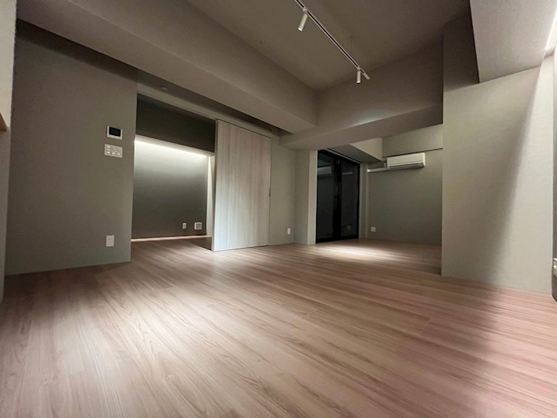 Zonna神戸磯上通（ゾナ神戸磯上通）の居間・リビング