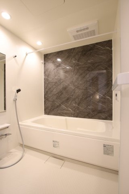 【浴室】 | アーモンドアイ