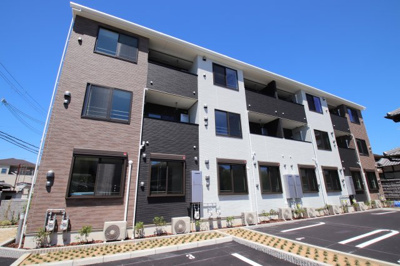 【外観】 | アーモンドアイ