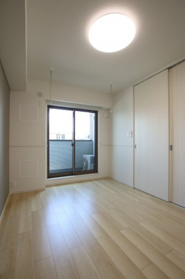 【洋室】 | アーモンドアイ