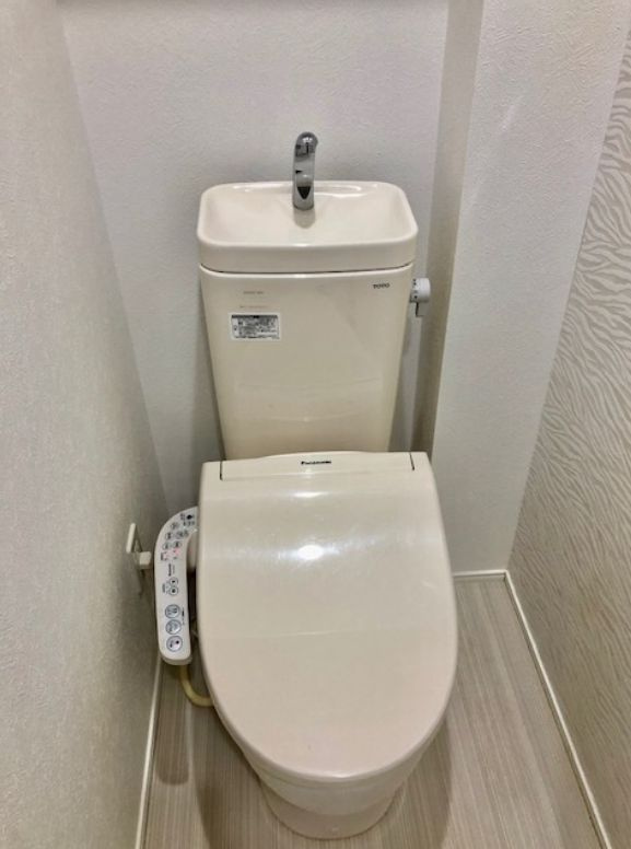 アプリシエイト本駒込のトイレ|温水洗浄機能付トイレ（同一仕様写真）