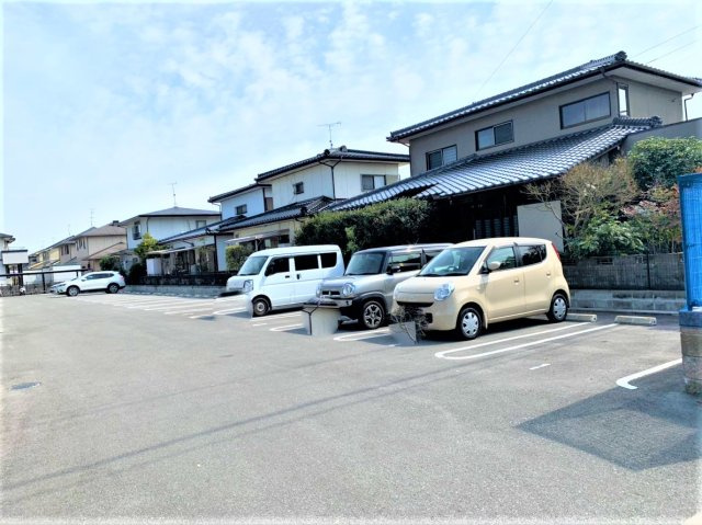 レオネクストＴａｋａｇｉｓｅのその他|敷地内駐車場