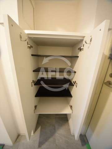 セレニテ桜川駅前プリエの玄関|セレニテ桜川駅前プリエ　シューズボックス