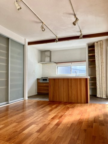 用賀戸建の居間・リビング