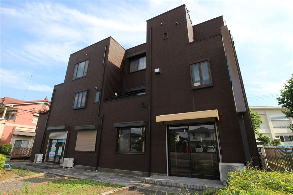 太田ビル貸店舗　の外観|おしゃれな外観です