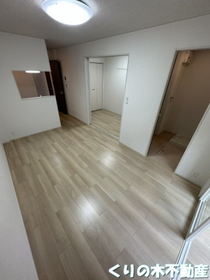 【居間・リビング】 | ポルト・クレアⅩ | 同タイプのお部屋です（現況を優先します）