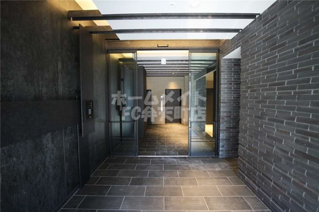 【エントランス】 | レジュールアッシュアーバンフロー | ゆとりのあるエントランスです