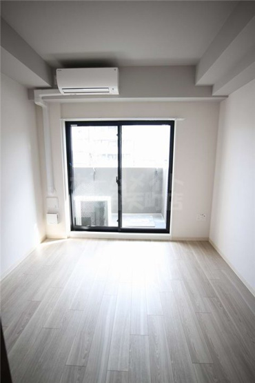 【居間・リビング】 | レジュールアッシュアーバンフロー | こちらの居間で趣味の時間をお楽しみください