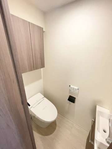 千代田区外神田２丁目の賃貸マンションのトイレ