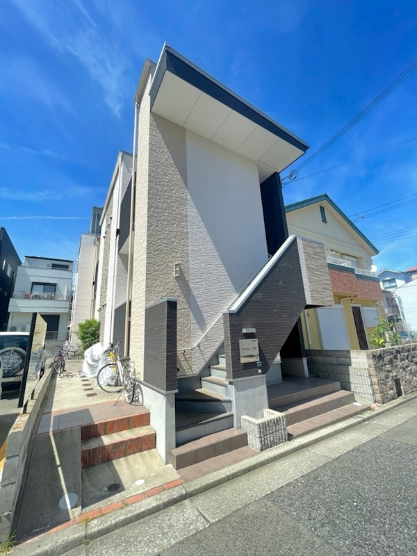 Prestige三宮東の外観