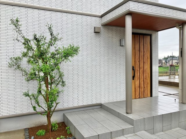 荒川本郷戸建のエントランス