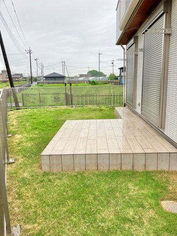 荒川本郷戸建の庭