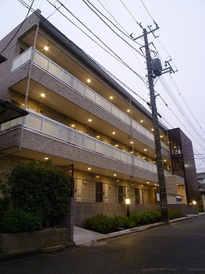 リブリ・アニヴェルセルの外観|外観もきれいです