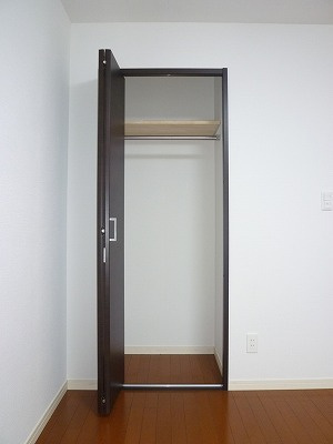 リブリ・アニヴェルセルの収納|収納豊富です