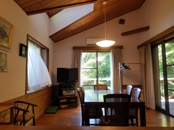 【居間・リビング】 | 東急天城高原別荘地　戸建