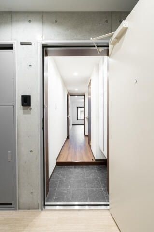 スカイラシクラス小岩の玄関