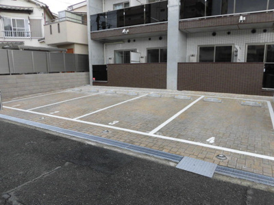 【駐車場】 | プロスパーレインボーヴィラ | 駐車場も完備です