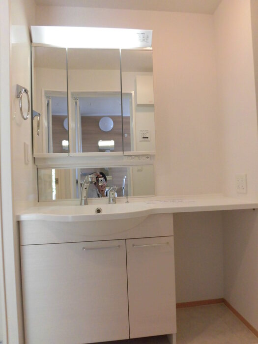 川崎市麻生区下麻生２丁目のアパートの洗面所