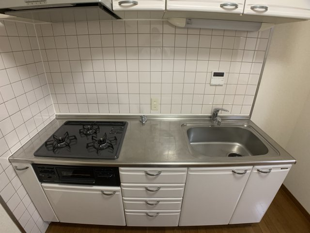 3口ガスコンロつきでおすすめです