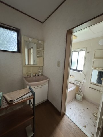 前橋市富士見町石井2445-502の独立洗面台