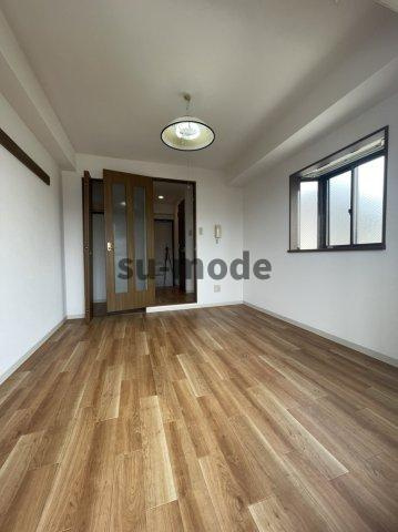 エステティコ千里の居間・リビング