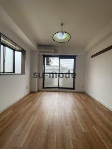 エステティコ千里の居間・リビング